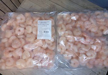 Креветка варено-морожена ВЕЛИКА (31-40) ЧИЩЕНА з хвостом в глазурі 10%  &mdash; купити в інтернет-магазині Тритон