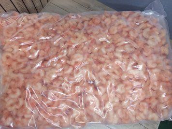 Креветка варено-морожена (550-650шт/кг) чищена глазурована 30%  &mdash; купити в інтернет-магазині Тритон